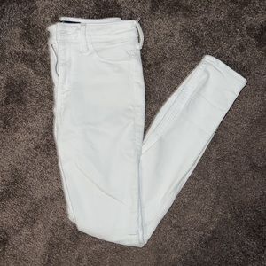 HOLLISTER White High-Rise Jean Legging